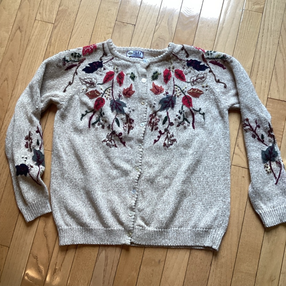 Tiara Beige Cardigan with Floral Embroidery